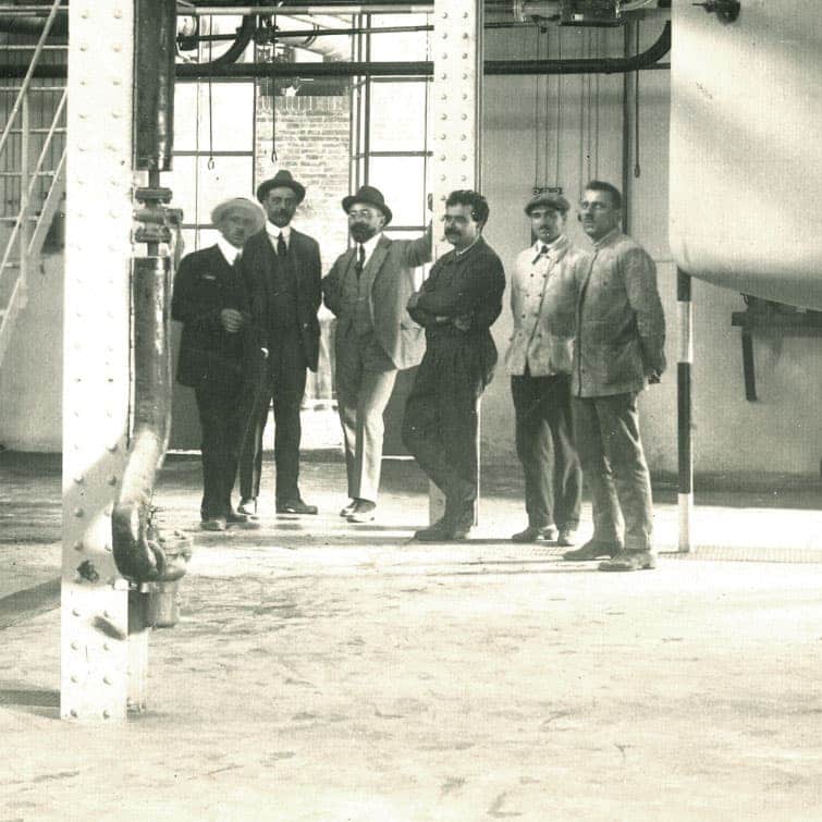1919